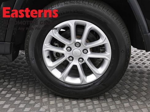 Used 2022 Jeep Grand Cherokee Laredo E w/ Security & Convenience Group image 33