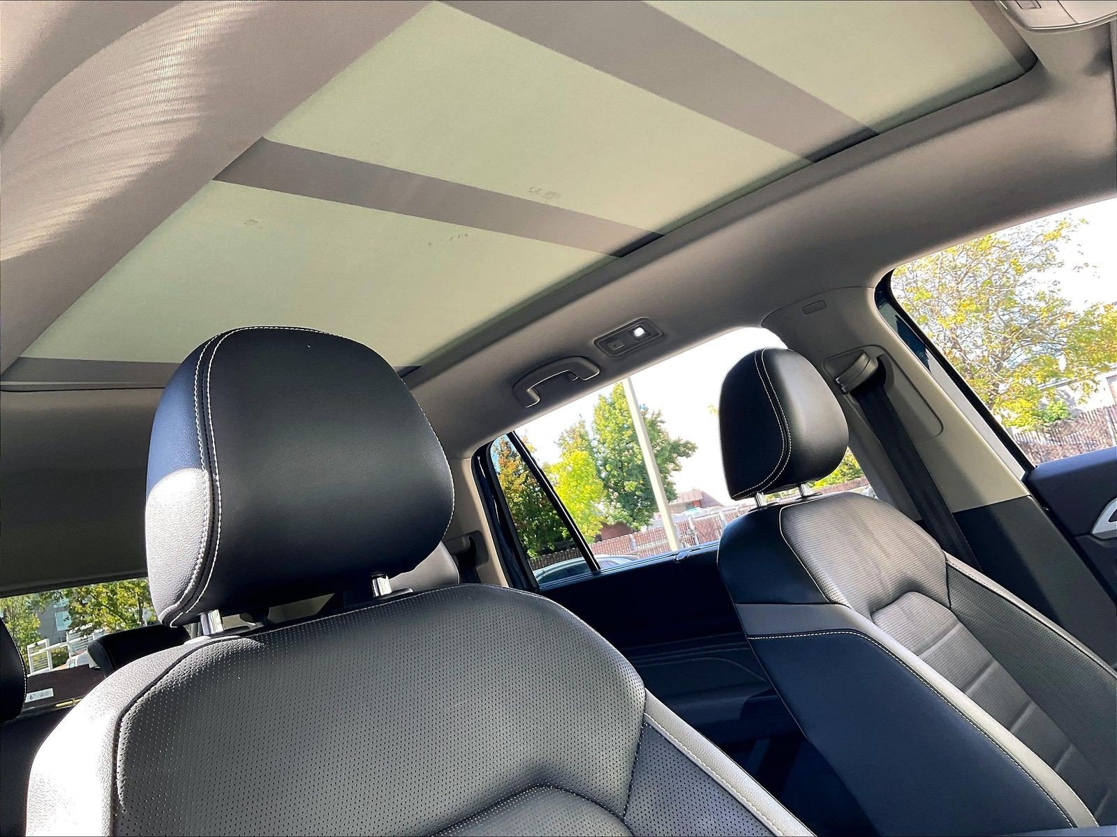 Certified 2022 Volkswagen Atlas SEL Premium AWD/4WD image 28