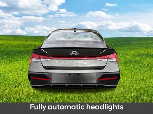 New 2026 Hyundai Elantra SEL Sport image 5