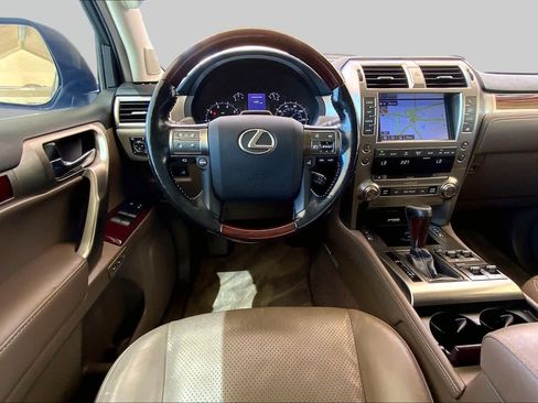Used 2016 Lexus GX 460 Luxury AWD/4WD image 6