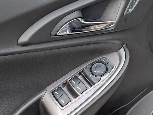 Used 2025 Chevrolet Malibu LT FWD image 23