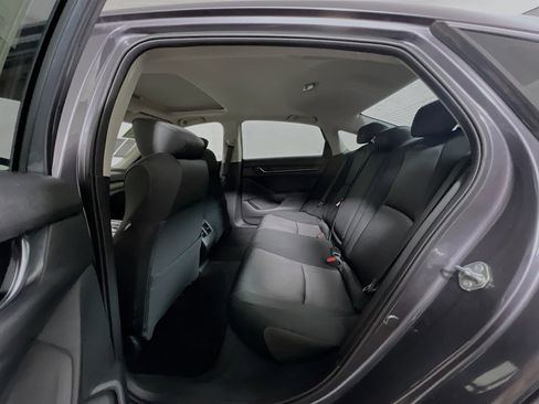 Used 2018 Honda Accord EX image 29