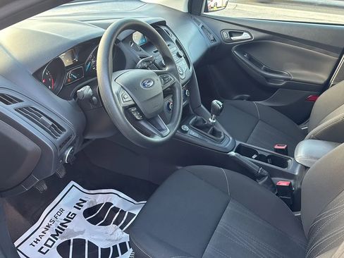 Used 2017 Ford Focus SE image 18