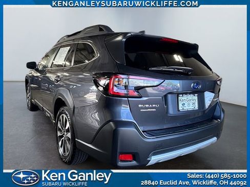 Certified 2025 Subaru Outback Limited AWD/4WD image 3