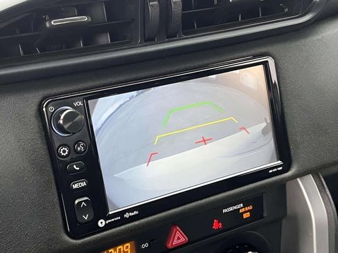 Used 2017 Toyota 86 image 21