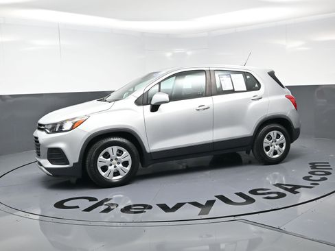 Used 2019 Chevrolet Trax LS image 6