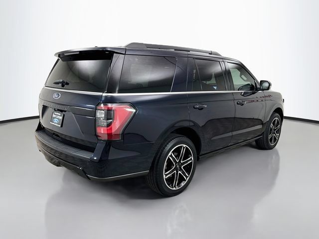 Used 2021 Ford Expedition Limited AWD/4WD image 7