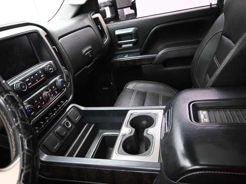 Used 2016 GMC Sierra 2500 Denali w/ Duramax Plus Package image 13