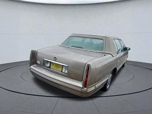 Used 1999 Cadillac De Ville w/ Comfort/Convenience Pkg image 5