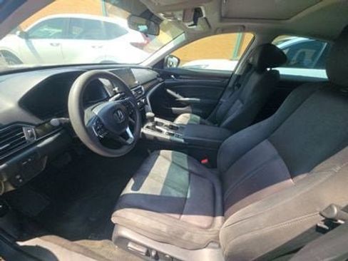 Used 2019 Honda Accord EX image 10