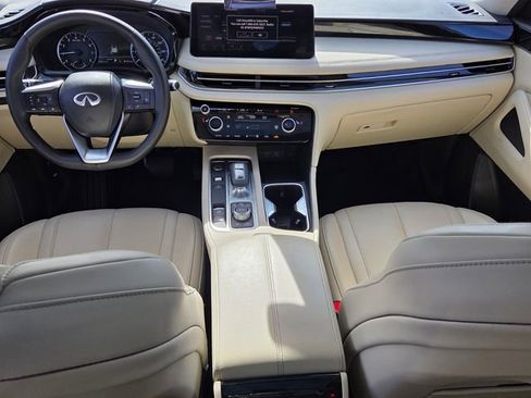 Used 2025 INFINITI QX60 Pure w/ Cargo Package image 16