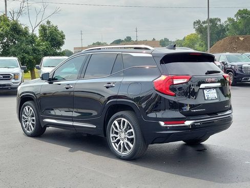 Used 2022 GMC Terrain Denali w/ Denali Premium Package AWD/4WD image 4