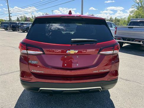 Used 2024 Chevrolet Equinox Premier AWD/4WD image 5