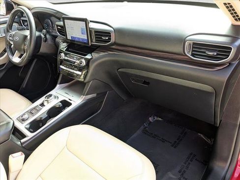 Used 2022 Ford Explorer Limited image 22