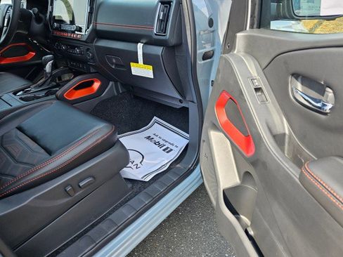New 2025 Nissan Frontier PRO-4X w/ Pro Premium Package image 12
