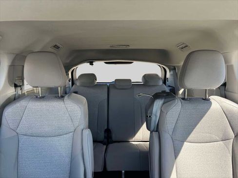 Certified 2024 Toyota Sienna LE w/ LE Plus Package AWD/4WD image 31