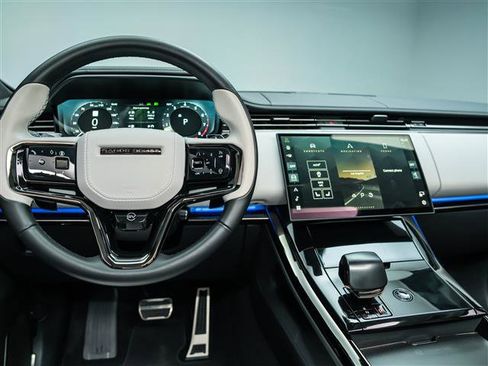 Used 2025 Land Rover Range Rover Sport SV Edition Two image 19