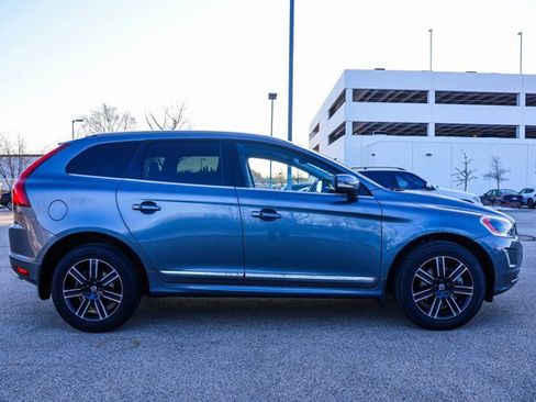 Used 2016 Volvo XC60 T6 Platinum w/ Climate Package image 4