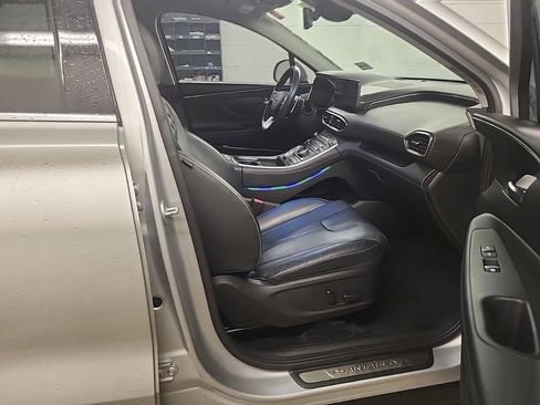 Used 2021 Hyundai Santa Fe Limited image 3