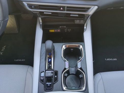 Used 2025 Lexus RX 350h w/ Convenience Package image 22