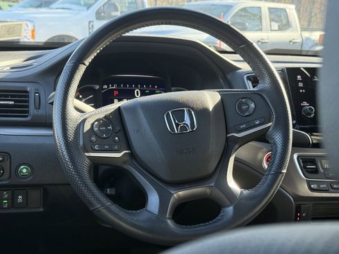 Used 2023 Honda Passport EX-L image 17
