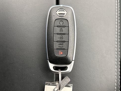 Used 2024 Nissan Rogue SV AWD/4WD image 24