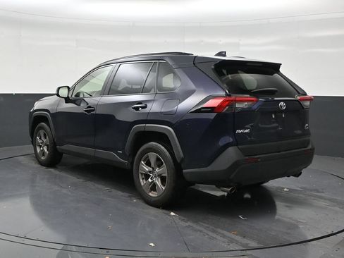 Used 2025 Toyota RAV4 XLE AWD/4WD image 3