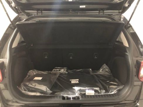 New 2026 Hyundai Venue SEL FWD image 8