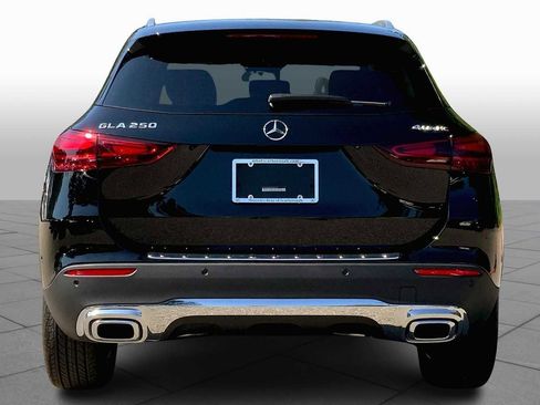 Certified 2026 Mercedes-Benz GLA 250 4MATIC image 4