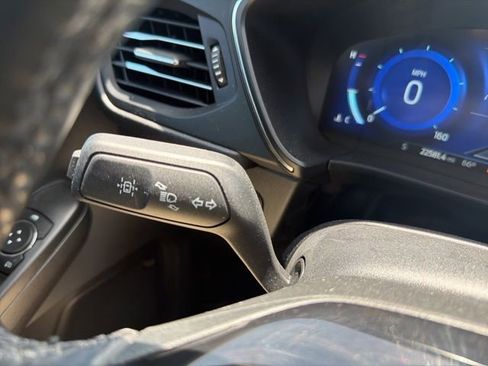 Used 2021 Ford Escape Titanium AWD/4WD image 46