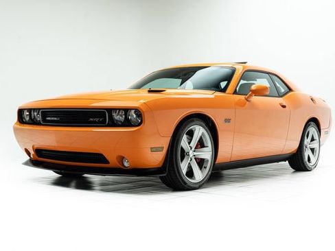 Used 2012 Dodge Challenger SRT8 RWD image 8
