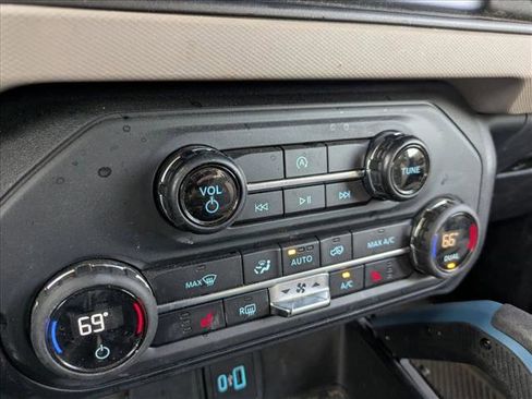 Used 2023 Ford Bronco Wildtrak AWD/4WD image 10