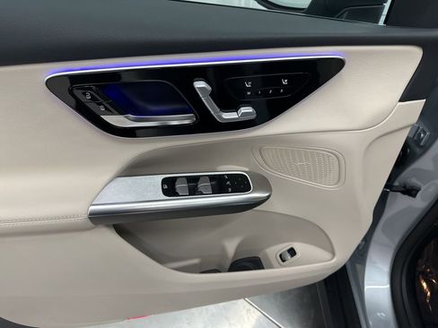 New 2026 Mercedes-Benz GLC 300 image 11