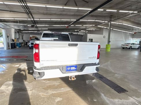 Used 2022 Chevrolet Silverado 3500 High Country AWD/4WD image 8