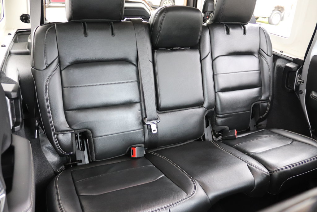 Used 2021 Jeep Wrangler Unlimited Sahara w/ Uconnect 4C Nav & Sound Group AWD/4WD image 27