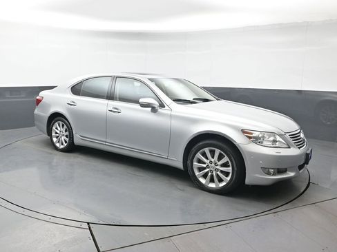 Used 2010 Lexus LS 460 AWD image 8