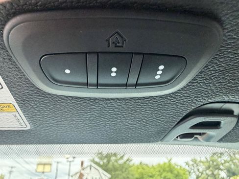 Used 2019 Jeep Wrangler Unlimited Sahara w/ Uconnect 4C Nav & Sound Group AWD/4WD image 61