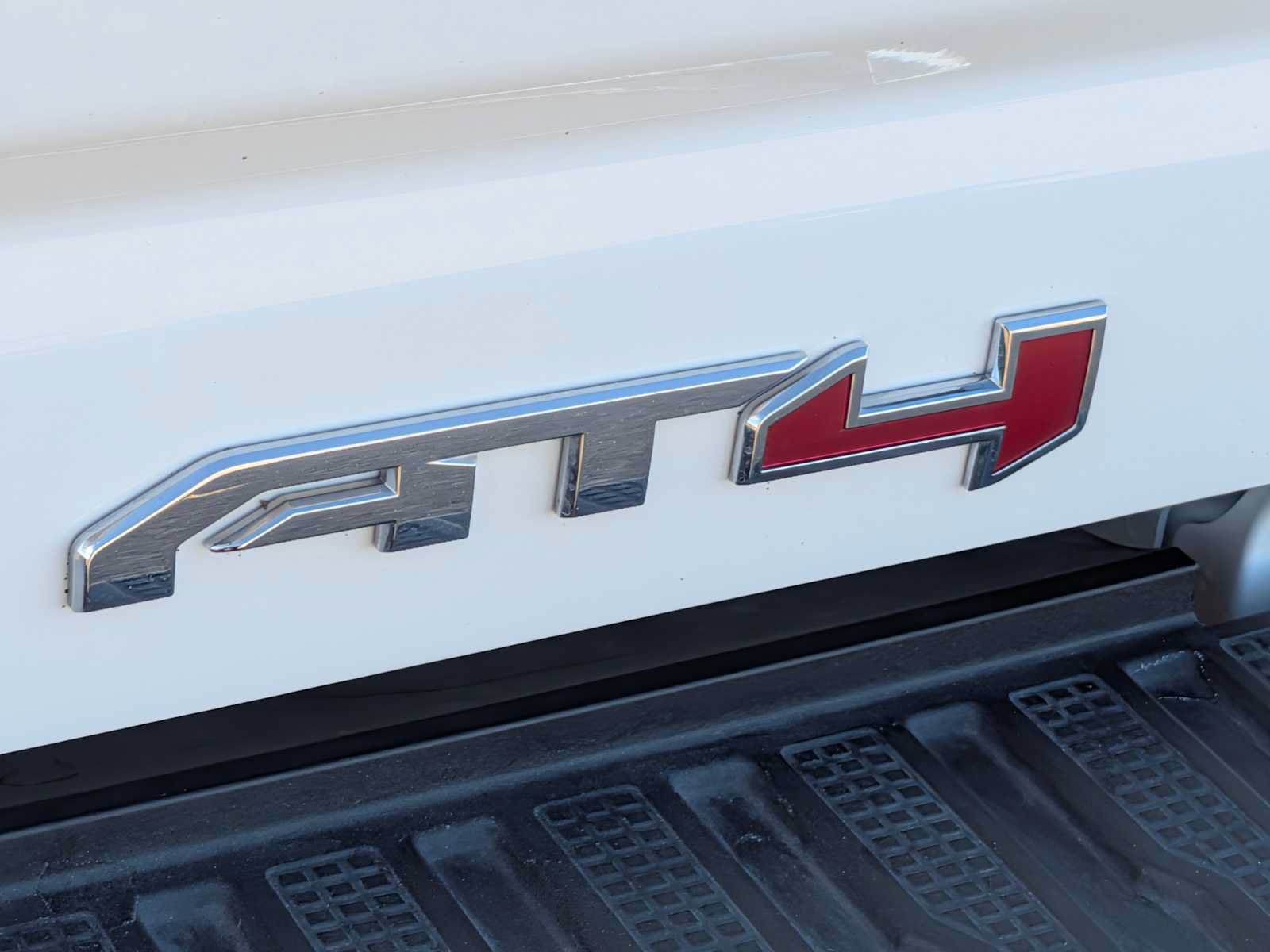 Used 2023 GMC Sierra 3500 AT4 w/ AT4 Premium Plus Package AWD/4WD image 15