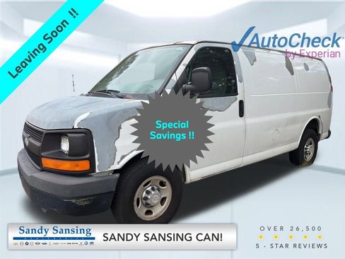 Used 2010 Chevrolet Express 2500 image 1