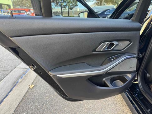 Used 2021 BMW 330e image 72