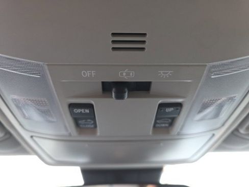 Used 2018 Toyota RAV4 XLE image 23