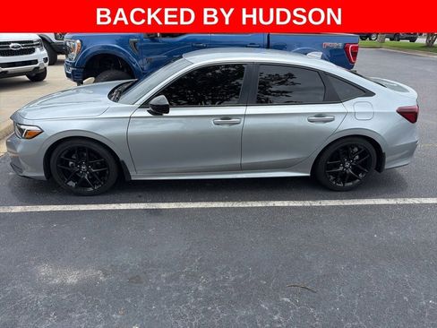 Used 2025 Honda Civic Sport image 3
