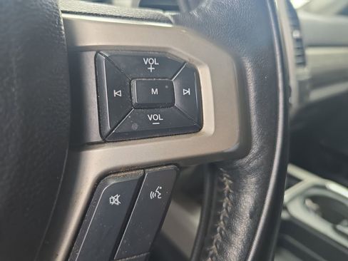 Used 2019 Ford F250 Lariat w/ Lariat Value Package image 18