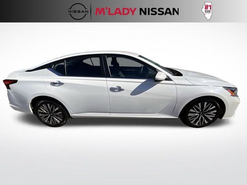 Used 2023 Nissan Altima 2.5 SV image 6