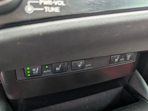 Used 2023 Lexus ES 350 F Sport w/ Accessory Package (Z2) FWD image 17