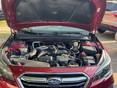 Used 2018 Subaru Outback 2.5i Premium AWD/4WD image 11