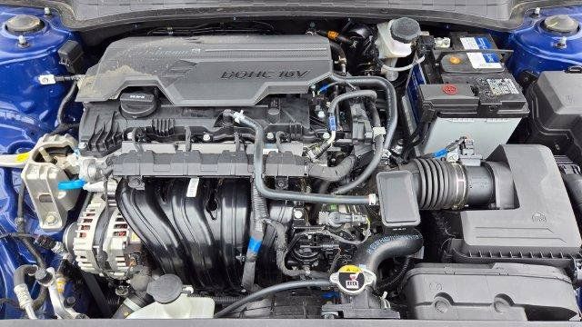 Used 2026 Hyundai Elantra SE FWD image 27