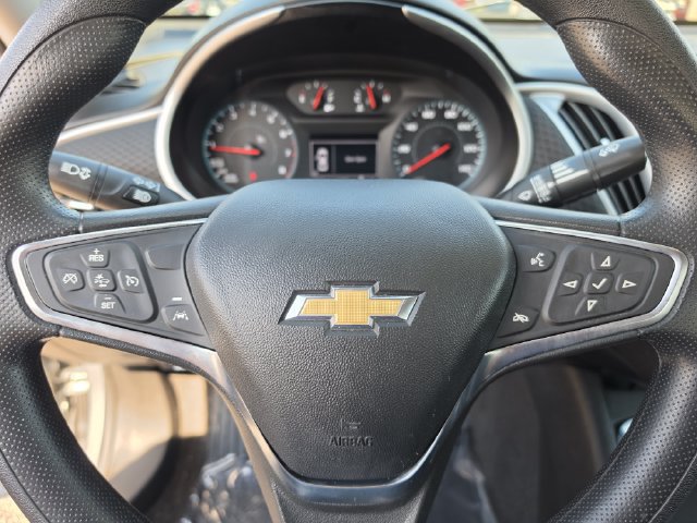 Used 2025 Chevrolet Malibu LT FWD image 32