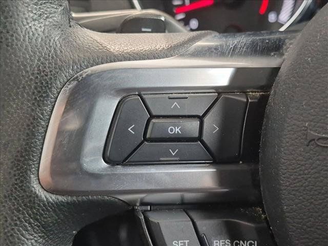 Used 2016 Ford Mustang Coupe RWD image 10