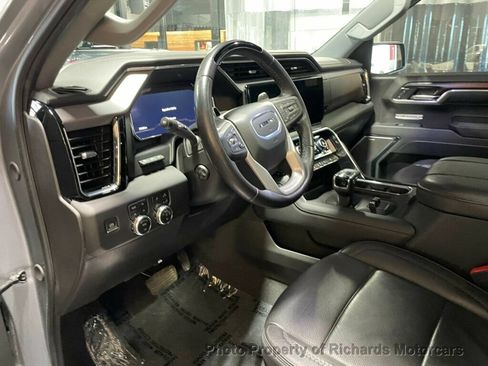 Used 2024 GMC Sierra 1500 Denali AWD/4WD image 11